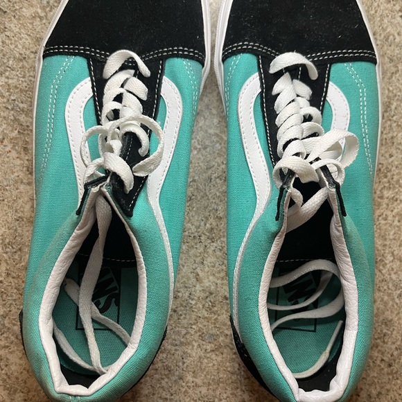 Vans retro shoe. Women’s-10.0 & Mens-8.5 - Picture 3 of 4
